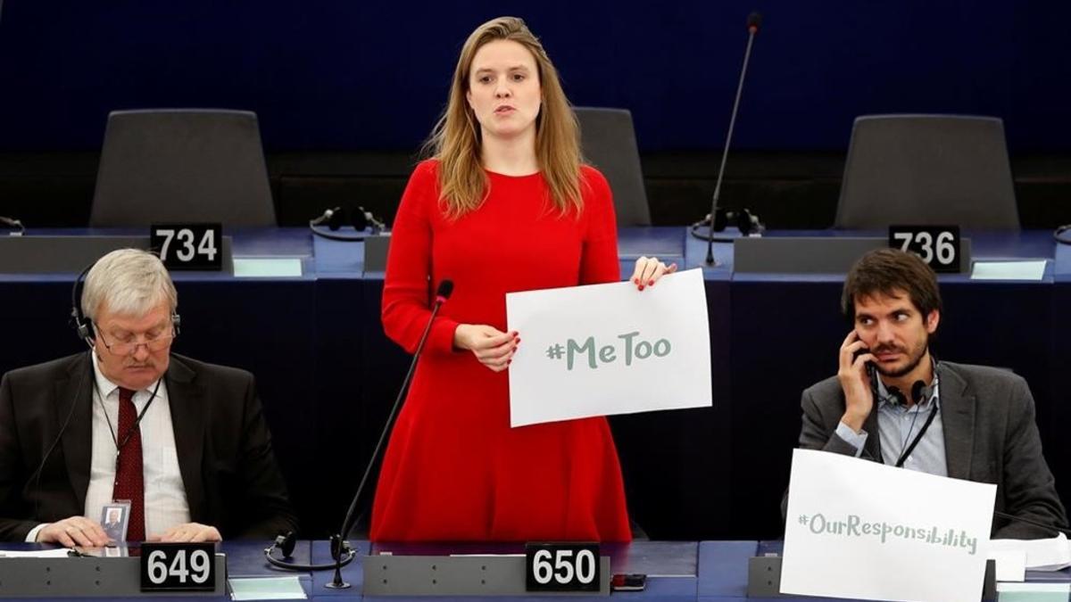 jjubierre40675656 european parliament member terry reintke  c  holds a placard171025183446