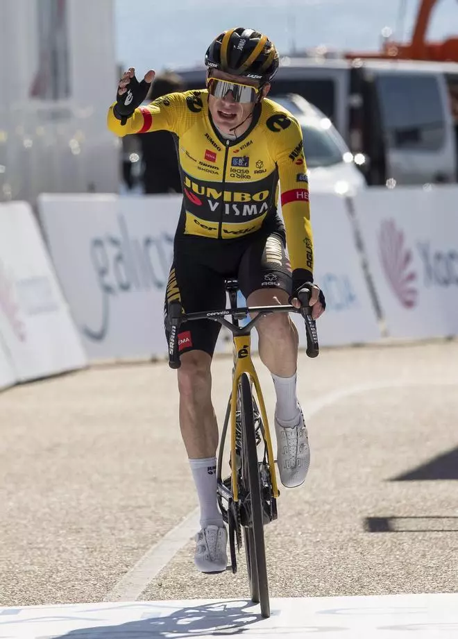 La segunda etapa de la vuelta ciclista O Gran Camiño