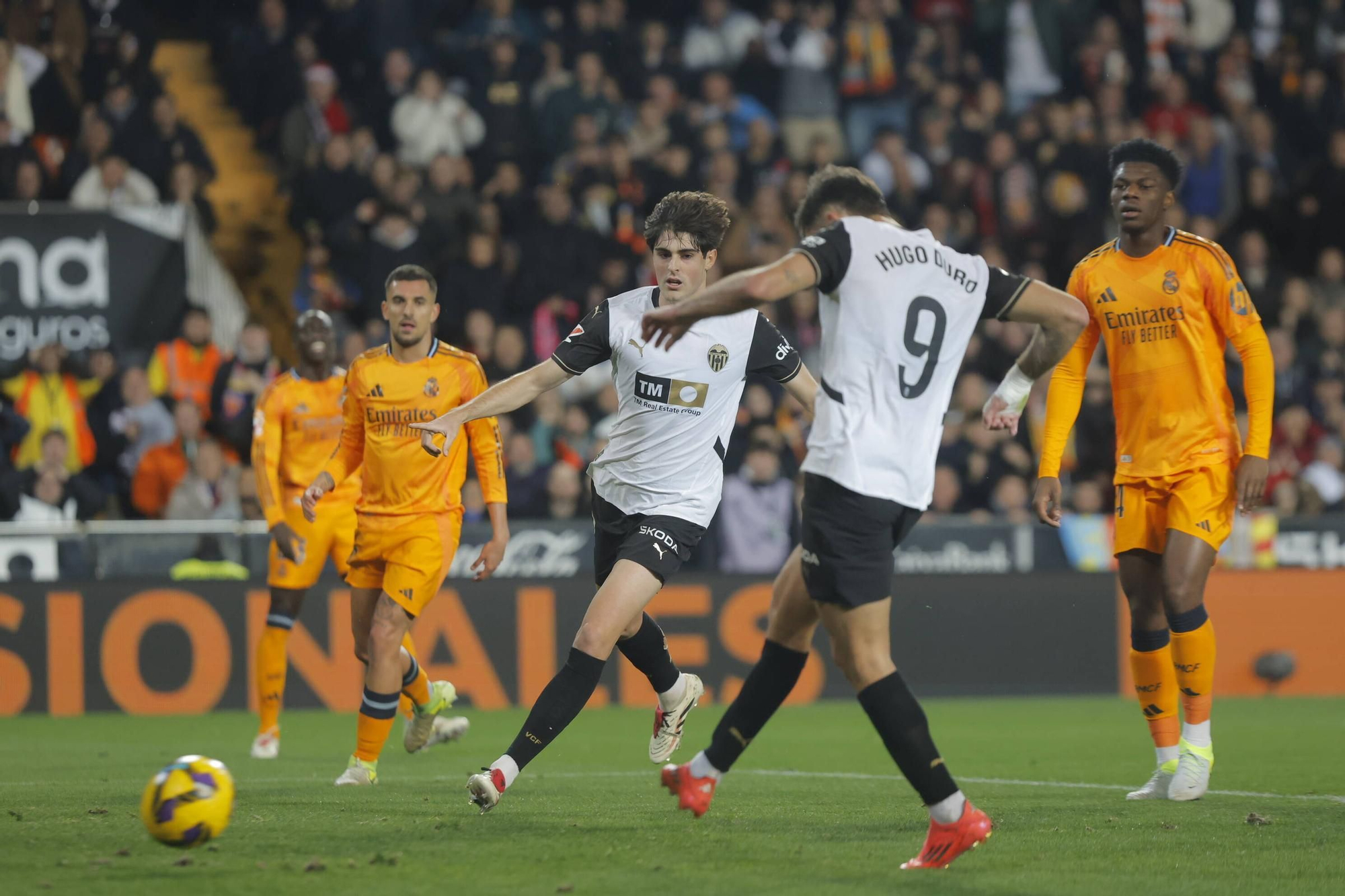 Las mejores fotos del partido entre el Valencia y el Real Madrid
