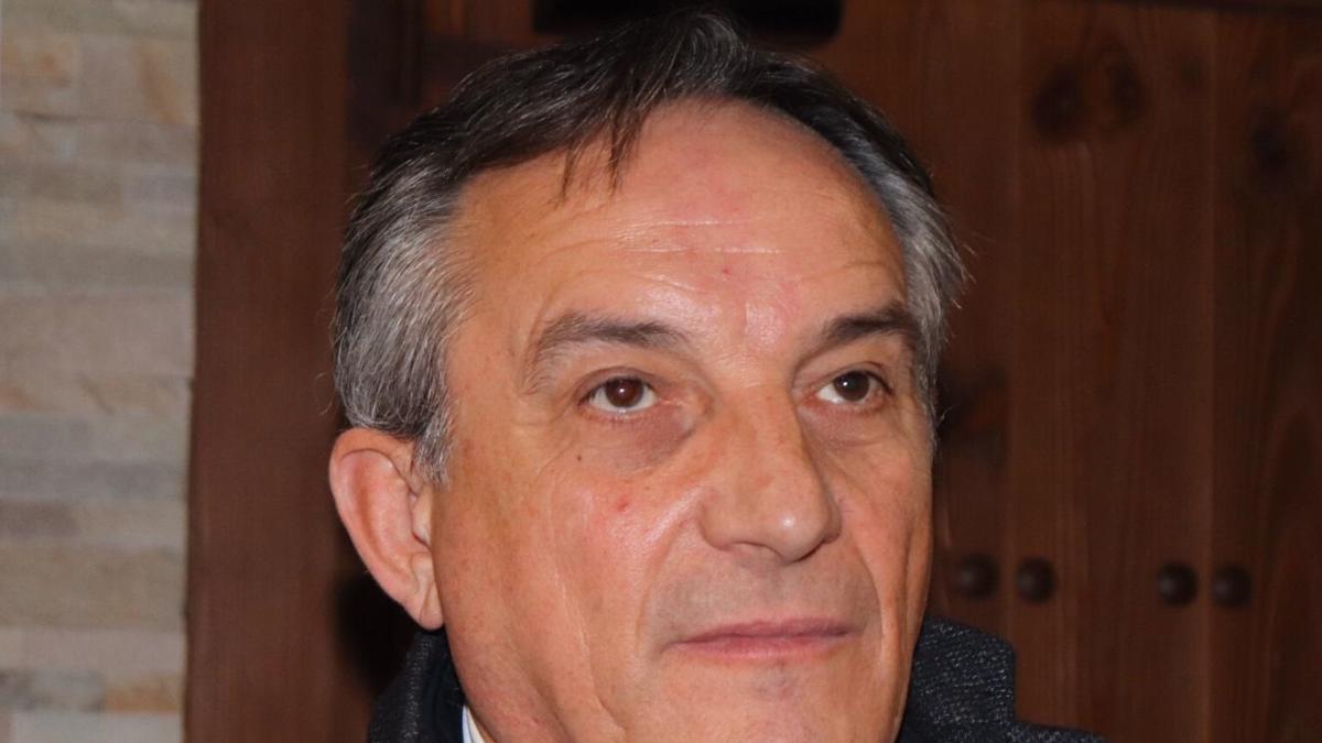 El Yeclano renueva a su director deportivo, Víctor Alemany