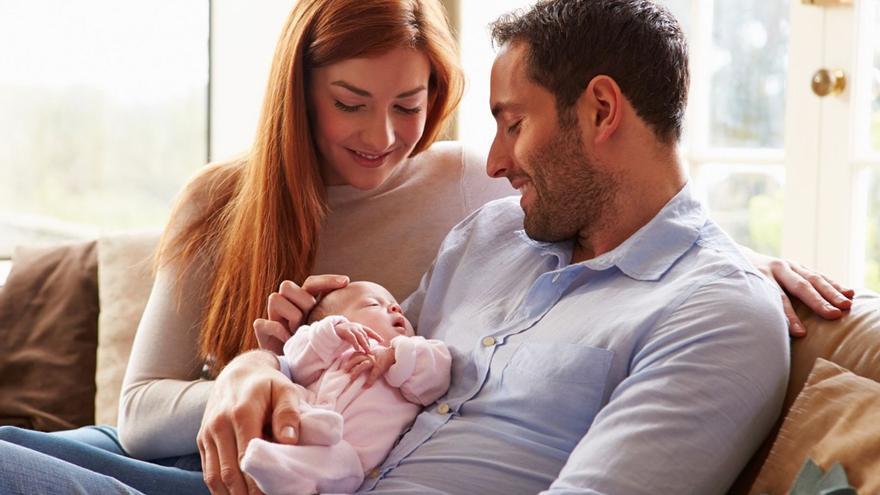 En los primeros años de vida hay dinámicas basadas en la relación padre-madre-bebé que pueden reconducirse. | SHUTTERSTOCK
