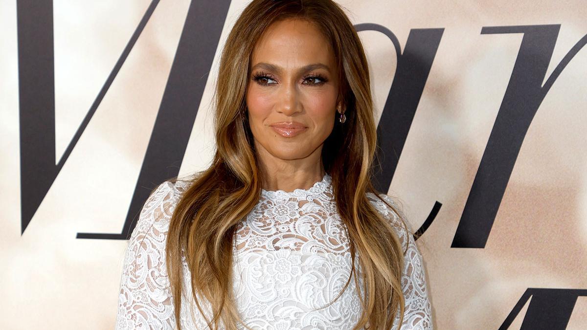 Jennifer Lopez y el calzado de la primavera.