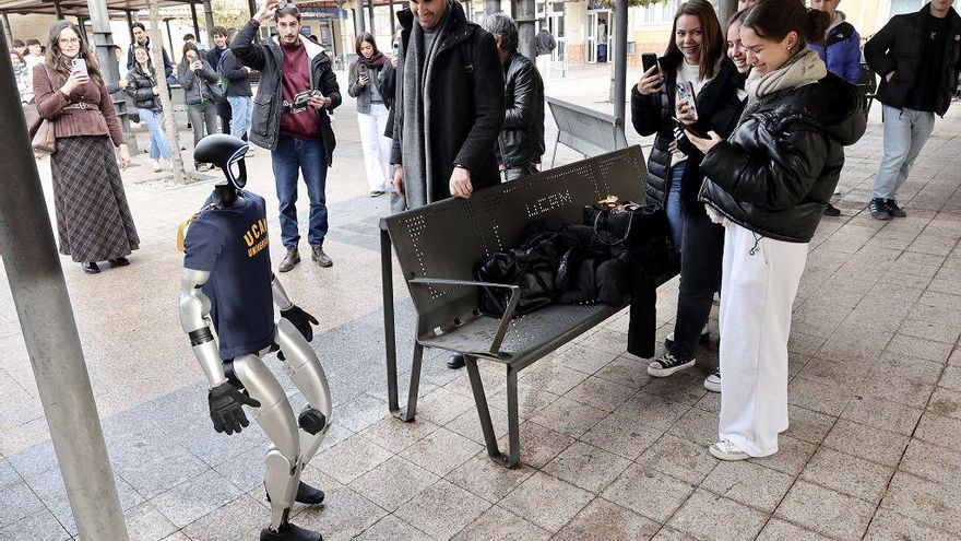 Los robots más punteros &#039;se apuntan&#039; a estudiar en la UCAM