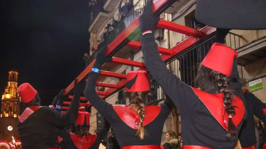 La Cabalgata de Reyes Magos de Alcoy reunirá a un millar de participantes este domingo