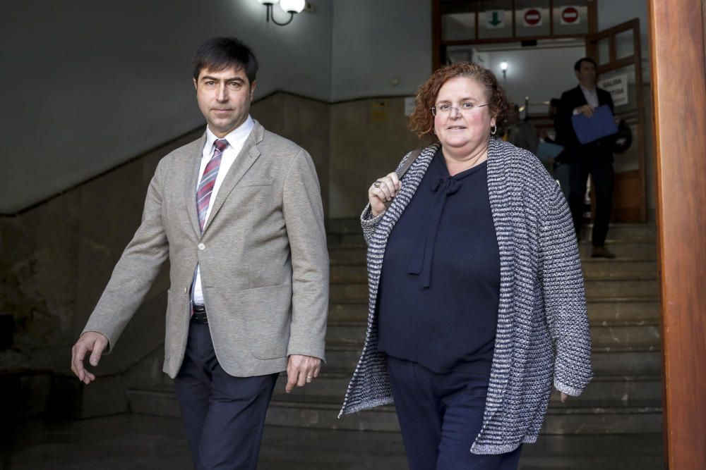 El ex número dos de Ruth Mateu la  contradice sobre los contratos de Més