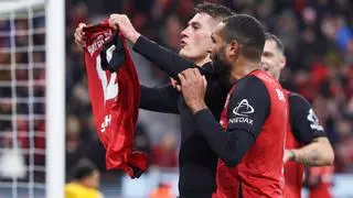 El Leverkusen golea y el Eintracht de Frankfurt se la pega