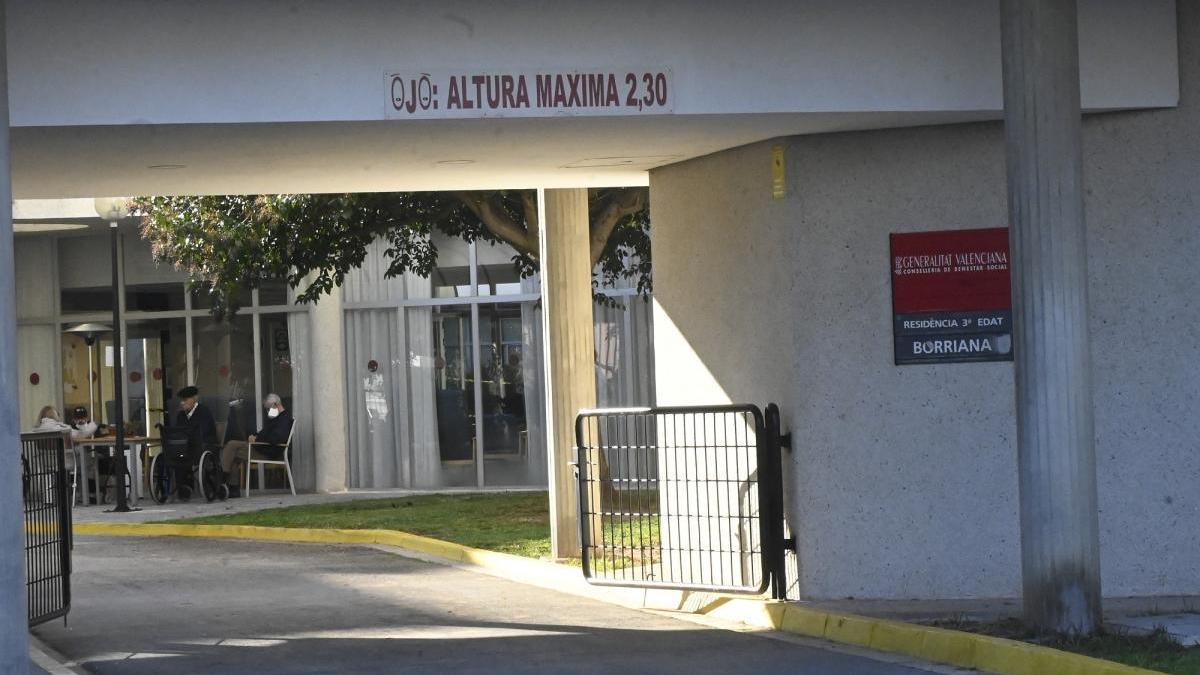 UGT denuncia impagos en la residencia pública de Burriana