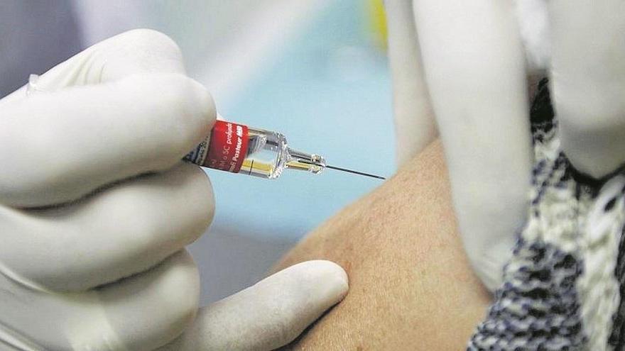CSIF reclama la vacunación para los casi 2.000 docentes cordobeses de más de 55 años que no podrán recibir la vacuna de AstraZeneca