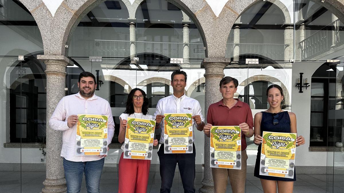 Acto de presentación del evento en el consistorio.