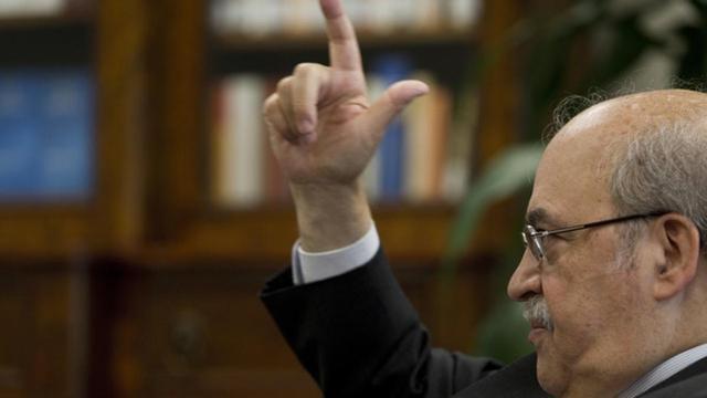 Andreu Mas-Colell, el pasado 27 de septiembre en su despacho, durante la entrevista que le realizó EL PERIÓDICO.