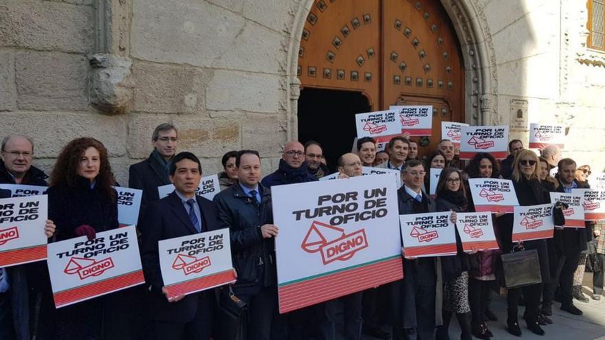Abogados de oficio de Zamora piden suspensiones de juicios para ir a la huelga