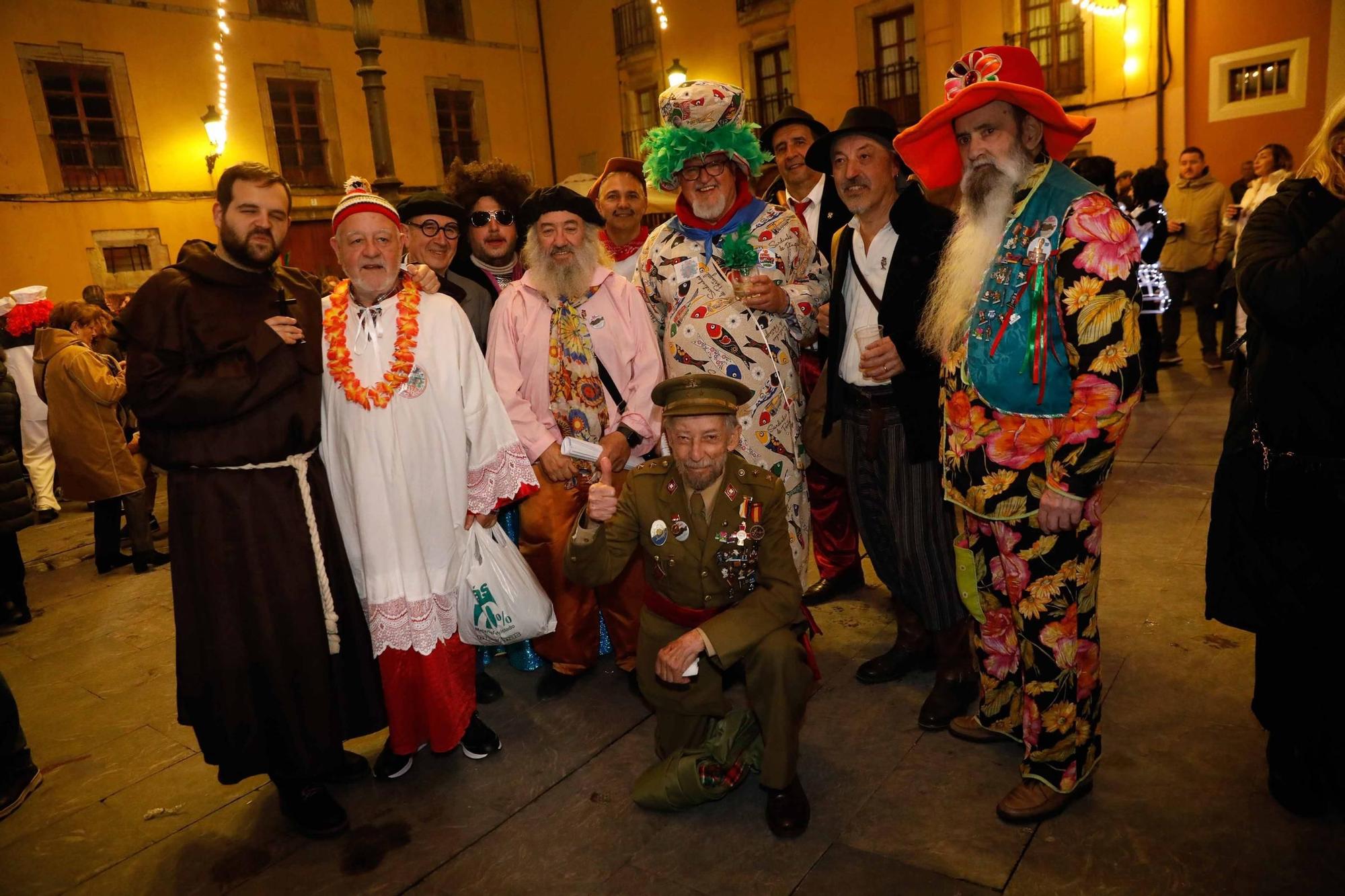 EN IMÁGENES: El concurso de murgas y charangas de Antroxu en Avilés