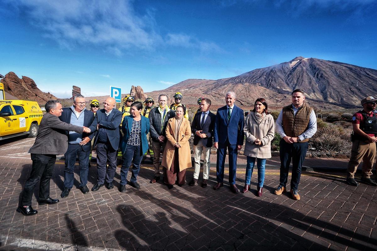 Firma de la transferencia de competencias del Parque Nacional del Teide
