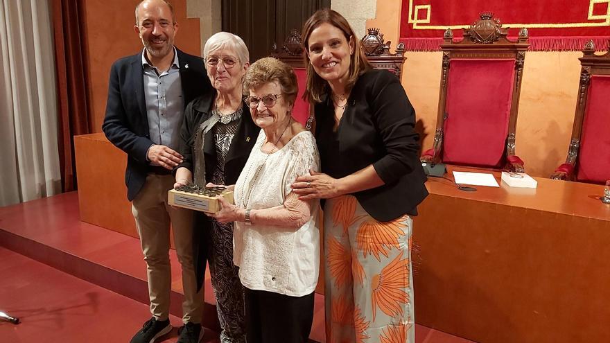 El Consell de la Gent Gran de Manresa homenatja l’actriu Paquita Blanch pels seus 70 anys dedicada al teatre