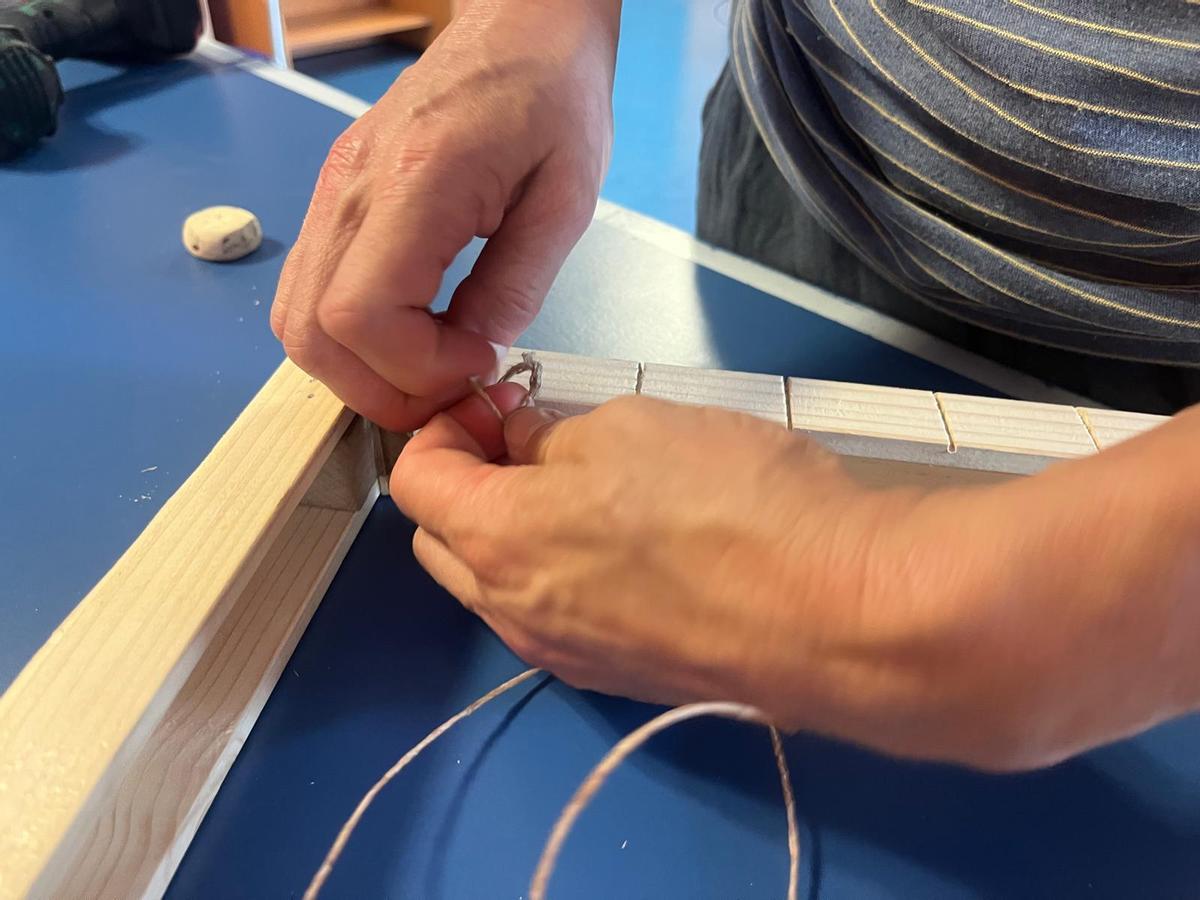 El taller de pandeiros de Grado, en imágenes