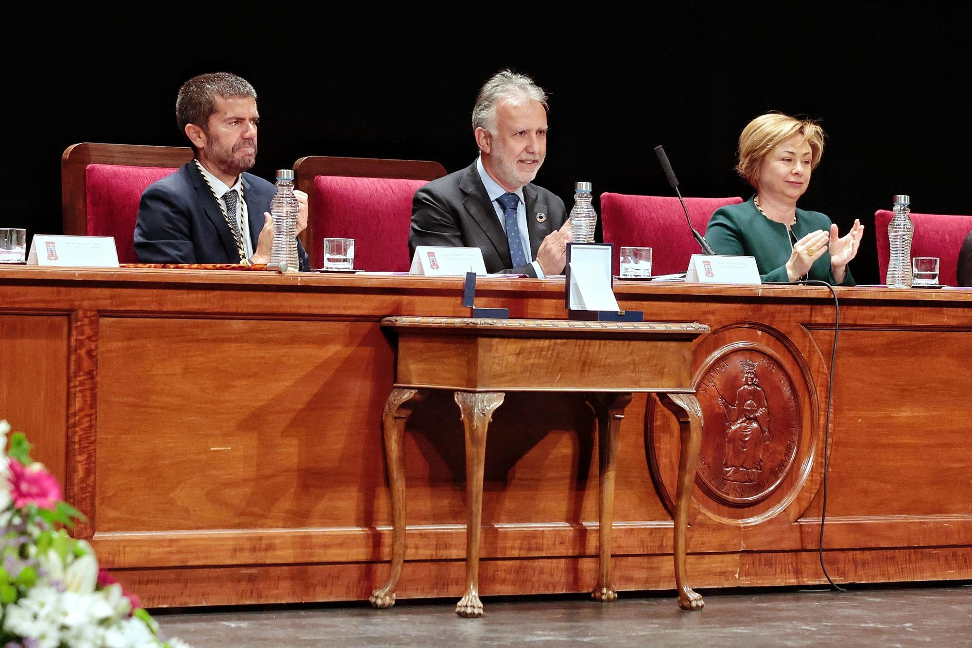 Toma de posesión del nuevo rector de la ULL