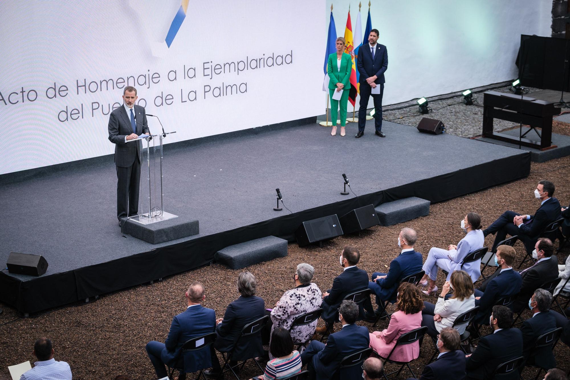 Visita del Rey y los presidentes de las comunidades a La Palma al acto de homenaje a los palmeros