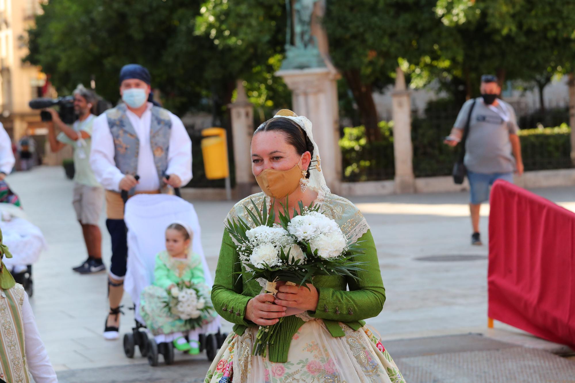 Búscate en la ofrenda por la calle caballeros de las 17:00 a las 18:00