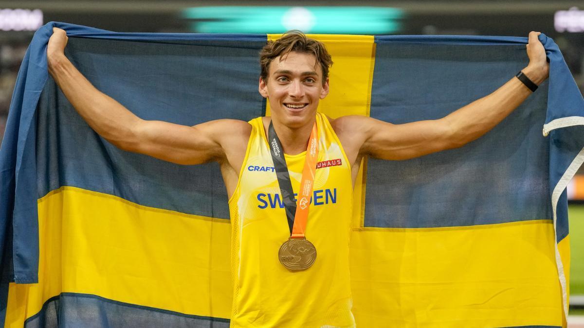 El dinero que se lleva Duplantis cada vez que supera su récord mundial en salto de pértiga.