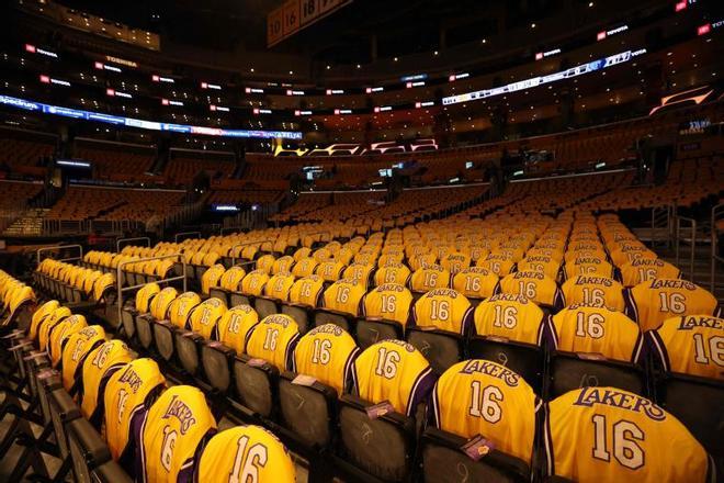 Las mejores imágenes de la ceremonia de la retirada de la camiseta de Pau Gasol con los Lakers