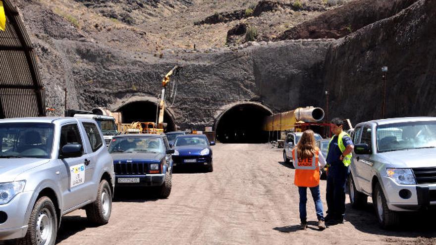 Obras en el túnel de la carretera de La Aldea.