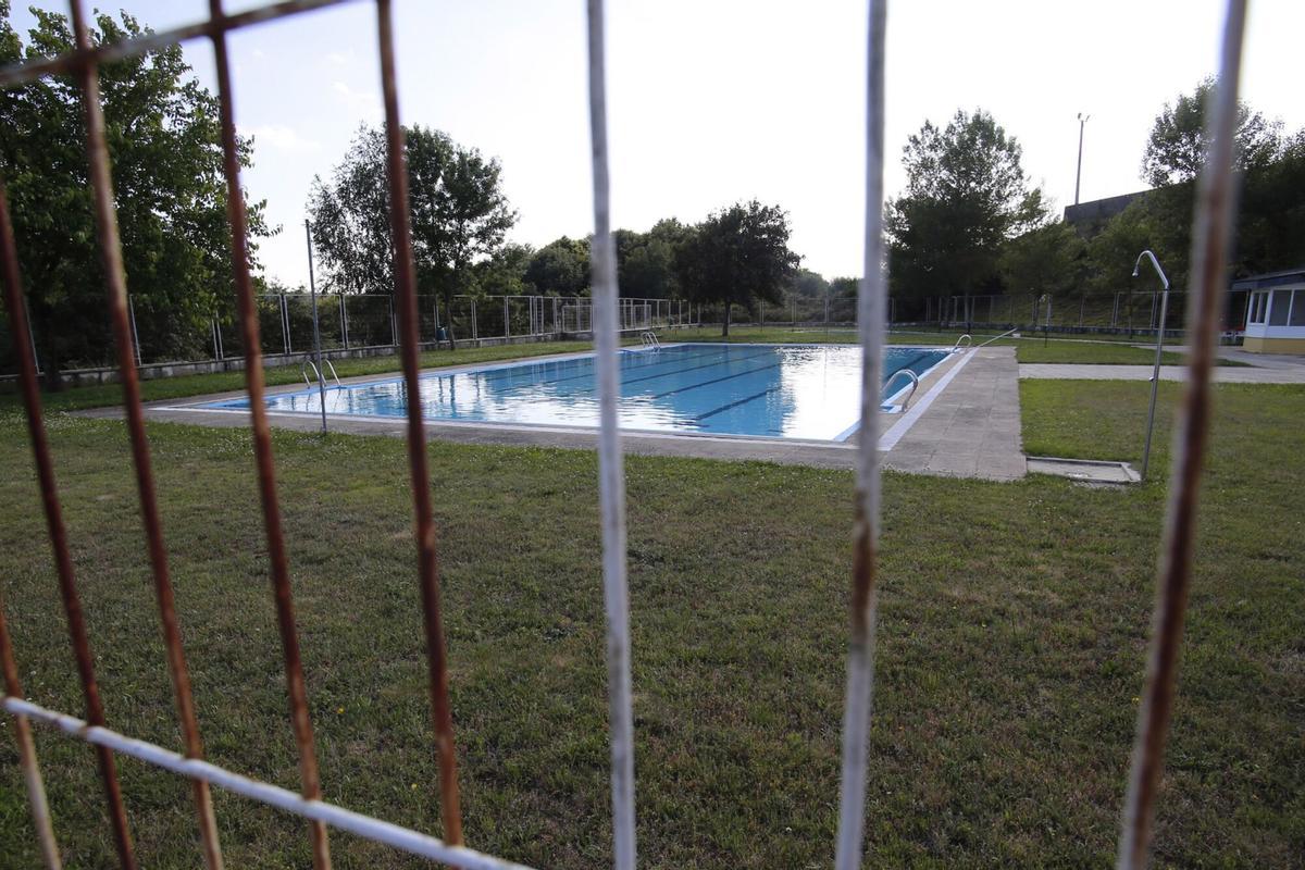 La piscina grande de Dozón.