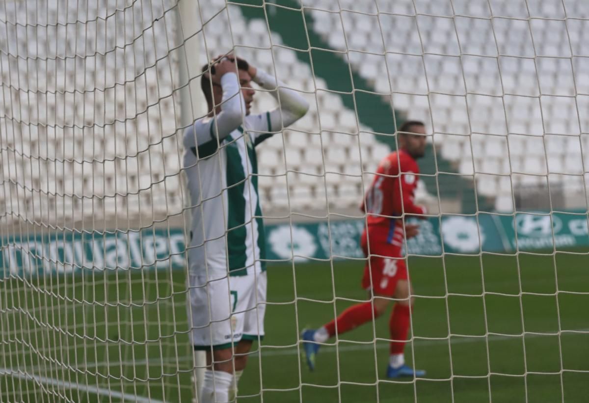 Las imágenes del partido Córdoba CF-Recreativo Granada