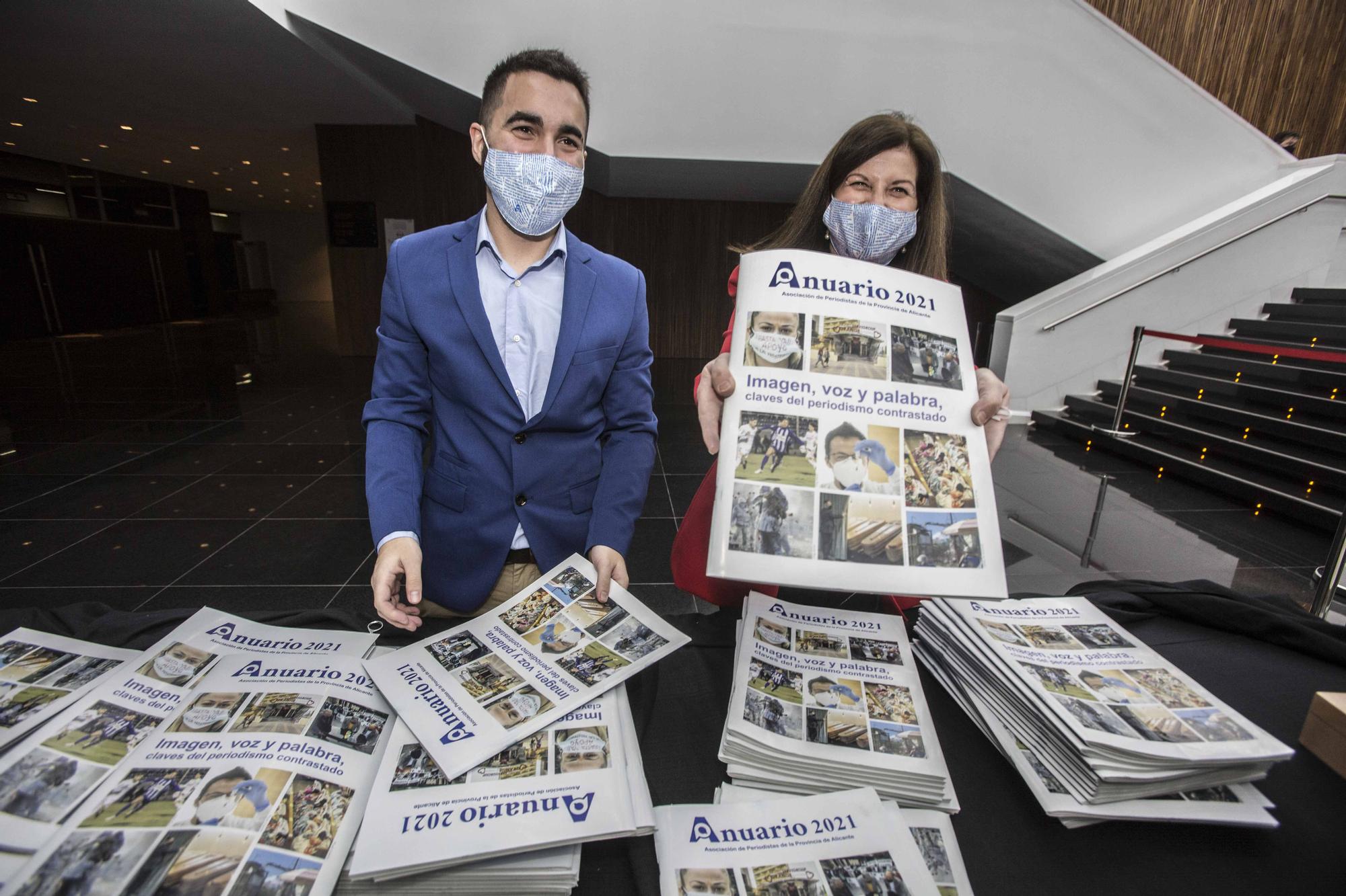 La noche 'Off the Record' de la Asociación de la Prensa de la Provincia de Alicante