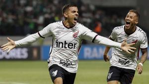 El Ath. Paranaense es el primer finalista de la Copa Libertadores