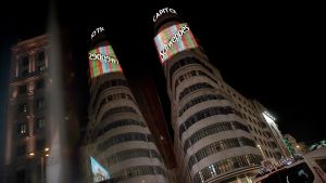 Neón de Schweppes, en la plaza de Callao.