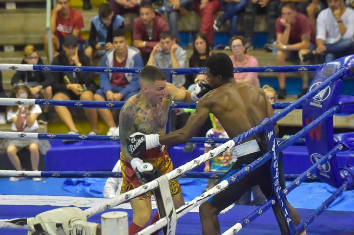 Velada de boxeo en La Gallera