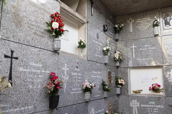 El ayuntamiento adjudica el contrato de las lápidas del cementerio nuevo de Cáceres