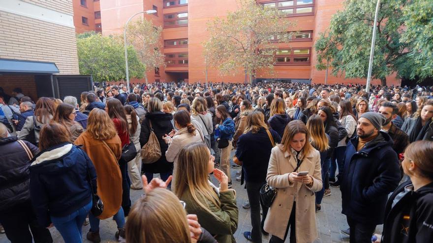 Más de 26.453 opositores optan a una plaza de auxiliar administrativo en Sanidad