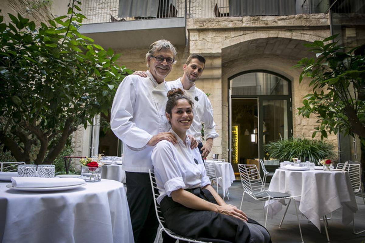 Jean Luc Figueras i els seus fills, Eduard i Claudia, a l’Hotel Mercer. Jean Luc Figueras i els seus fills, Eduard i Claudia, a l’Hotel Mercer.
