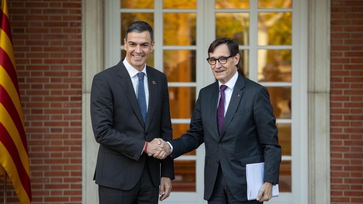 Sánchez junto a Illa