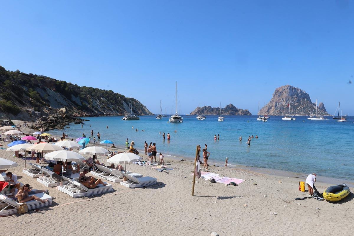 Galería: Reabre el parking de Cala d'Hort