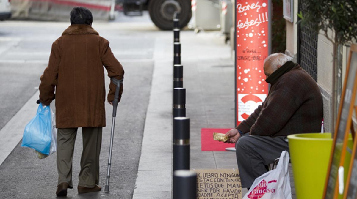 La entidad, que en el 2012 atenderá a unas 260.000 personas, alerta de que la pobreza se ha agravado