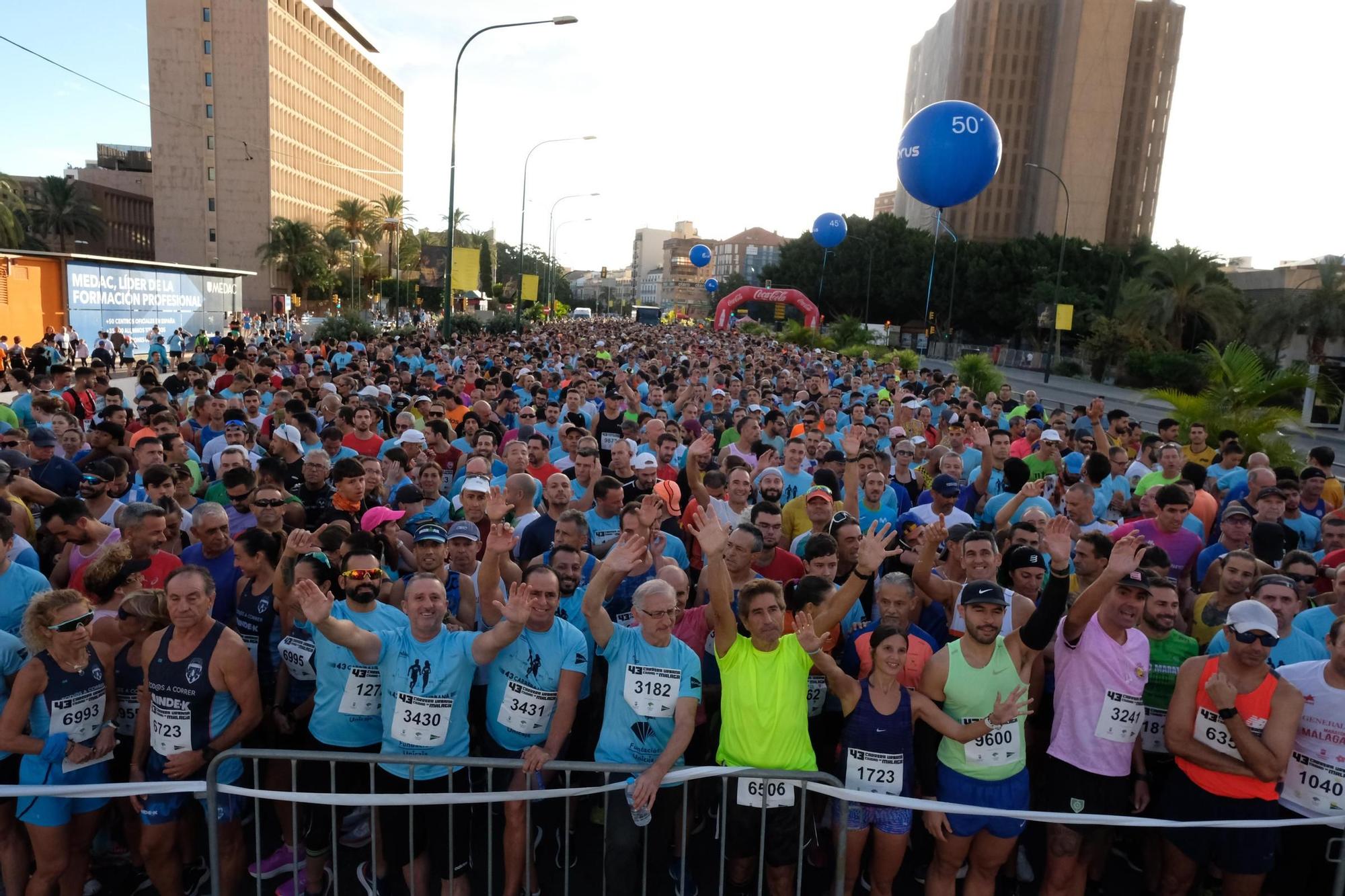 Los participantes de la carrera urbana 'Ciudad de Málaga', instantes antes del inicio.