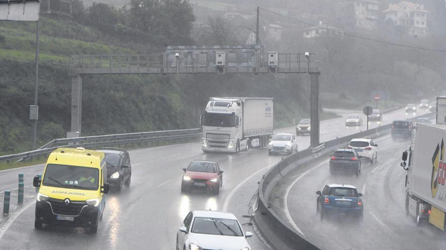 El gobierno local lleva al pleno de hoy la autovía a Porriño y el Mundial 2030