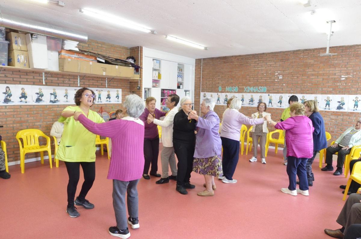 La celebración del Día de la Madre en la sede de la ludoteca Vellos Tempos.
