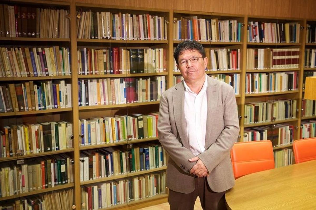 El catedrático en Derecho Civil de la UA, Juan Antonio Moreno