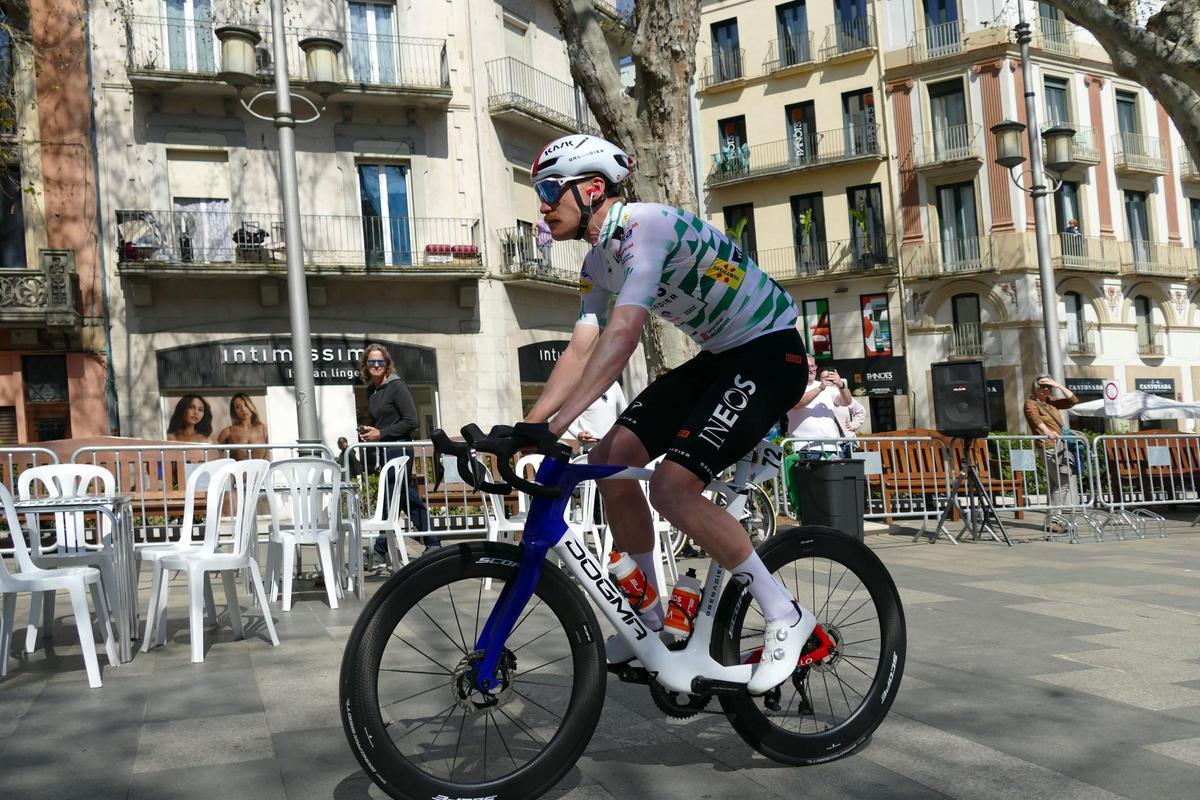 EN IMATGES | La 105a Volta Catalunya inicia la seva segona etapa des de la Torre Galatea de Figueres