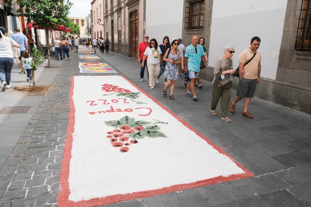 Alfombras del Corpus en Santa Ana