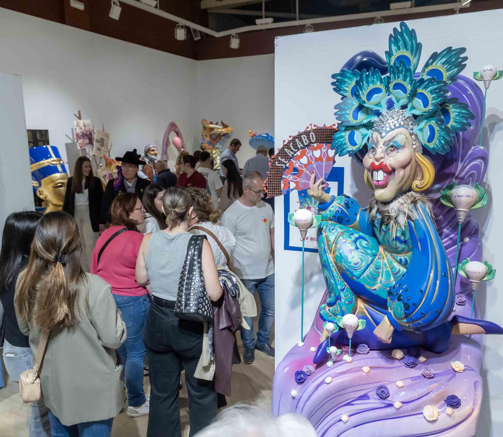 La Exposición del Ninot de las Hogueras 2025 abre sus puertas