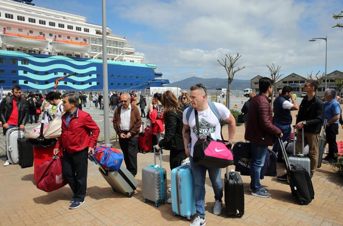 Atlantic Vigo Cruise logra con gran despliegue de medios la gestión fluida de 1.200 cruceristas.