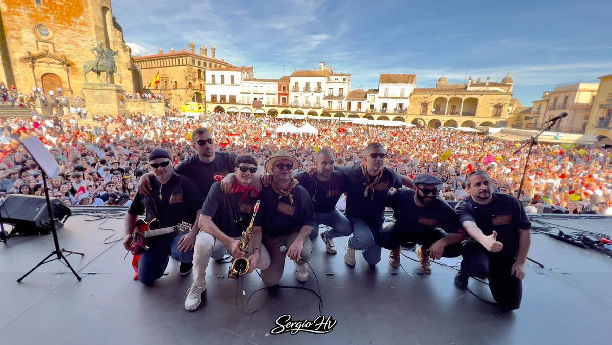 Fotogalería | Trujillo vuelve a entregarse al Chíviri