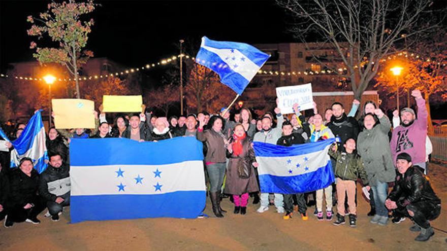 Protesta dels hondurenys de Girona pels comicis