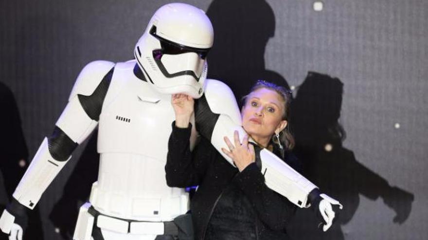 La actriz Carrie Fisher pensaba que &#039;Star Wars&#039; tenía &quot;un guión tonto&quot;