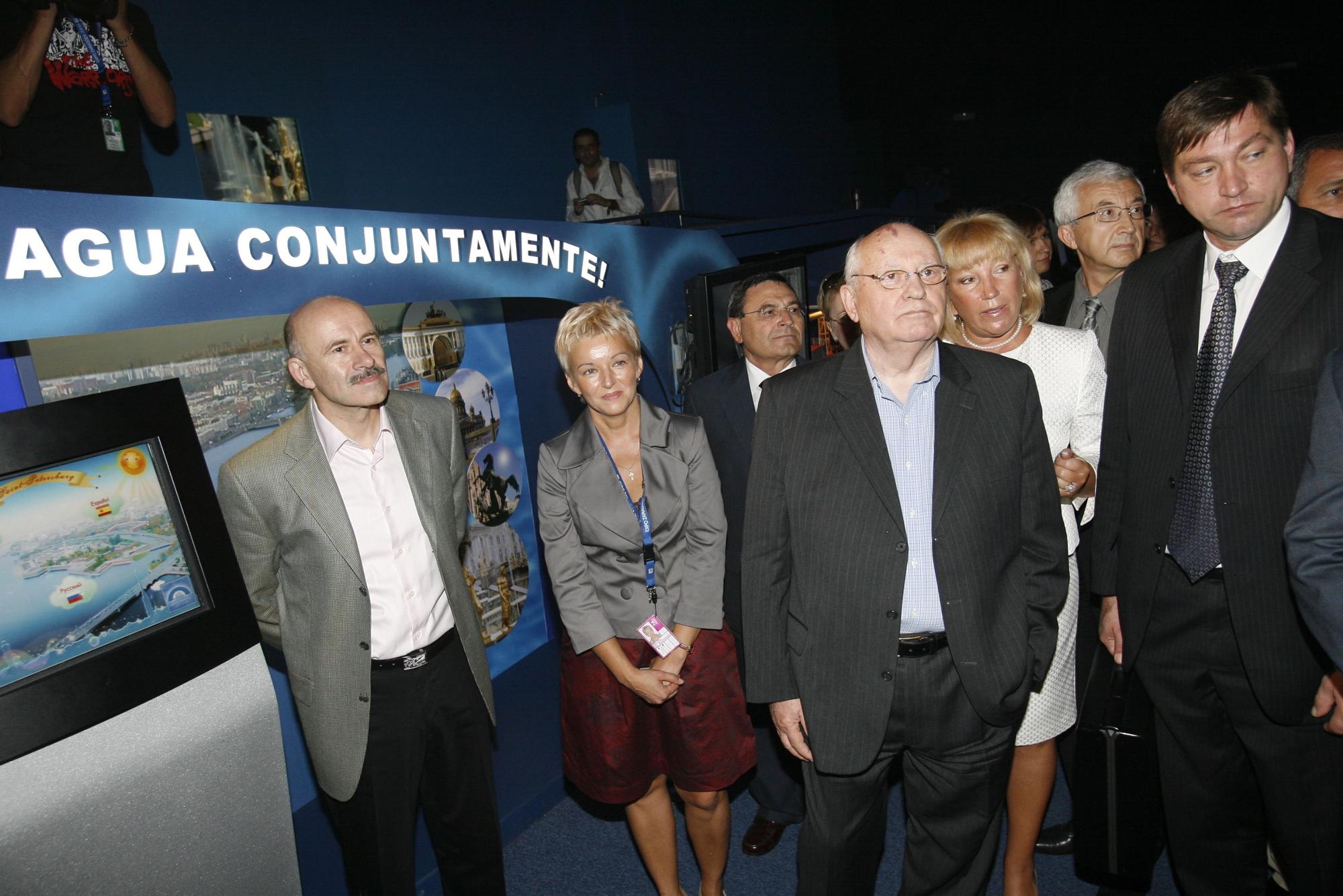 Así fue la visita de Gorbachov a Zaragoza durante la Expo 2008