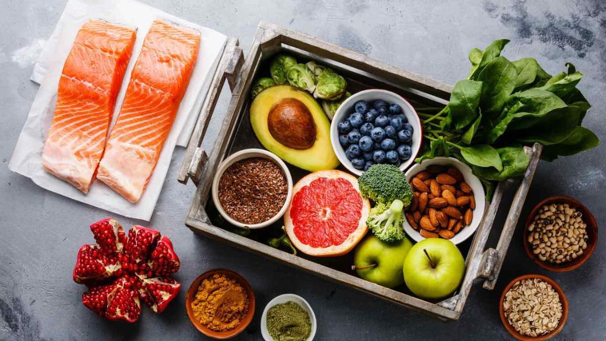 The Anti-Inflammatory Diet: Change your life through eating and exercise habits